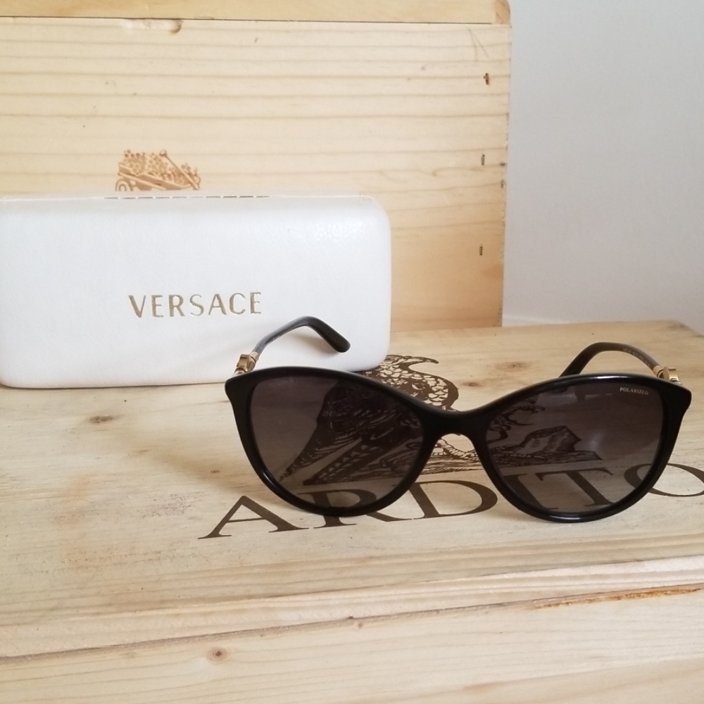 VERSACE SUNGLASSES (AUTHENTIC)